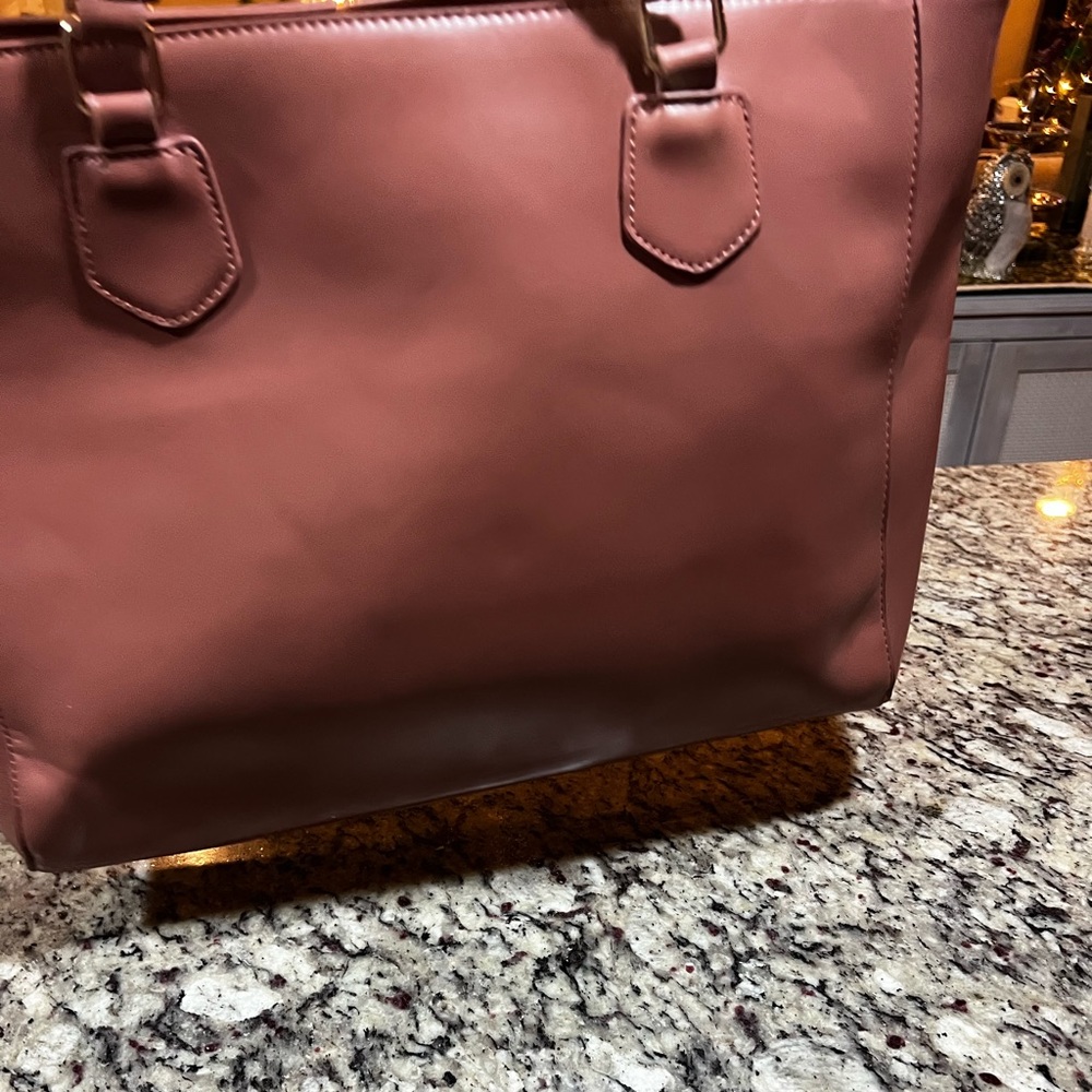 Estate Sale Beauty - Picture 2 of 4
